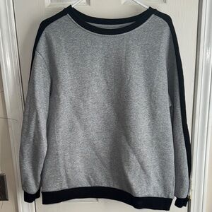 Women’s  Gray and Black Sweat set!!